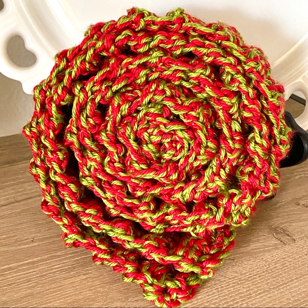 SCARF 🧣 Hand Crocheted 🧶 Red/Spring Green Sparkle-NEW ❤️💚 - Picture 7 of 8